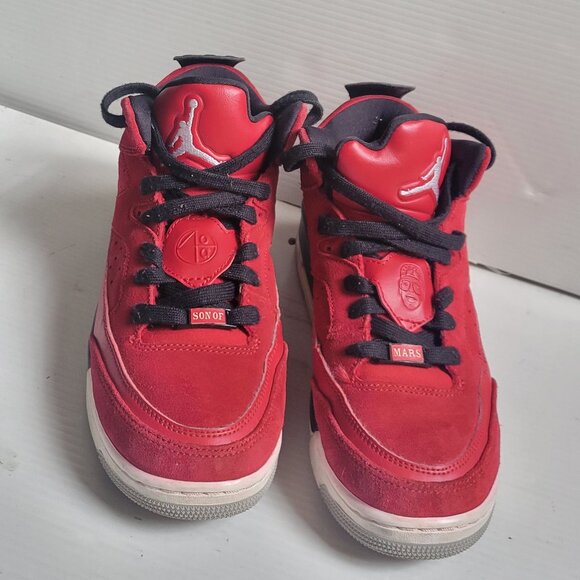 Jordan | Shoes | Nike Air Jordan Son Of Mars Gym Red Black  Nike Air Jordan Son of Mars Gym Red Black 580603-603 Size 6.5Y Boy\'s /Men’s